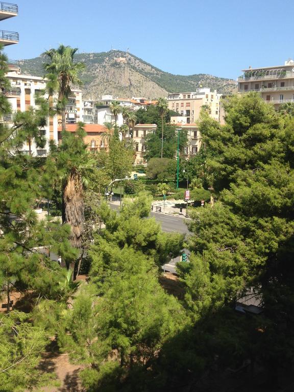 B&B Al Giardino Inglese 팔레르모 외부 사진